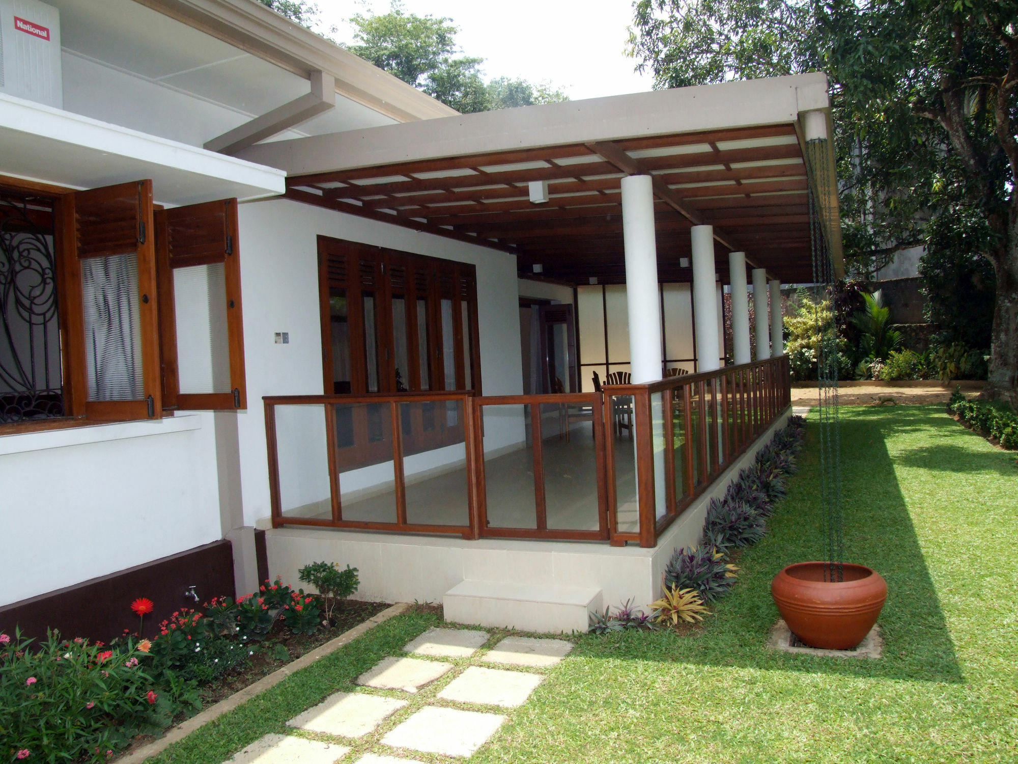 רטנאפורה Serene Villa מראה חיצוני תמונה