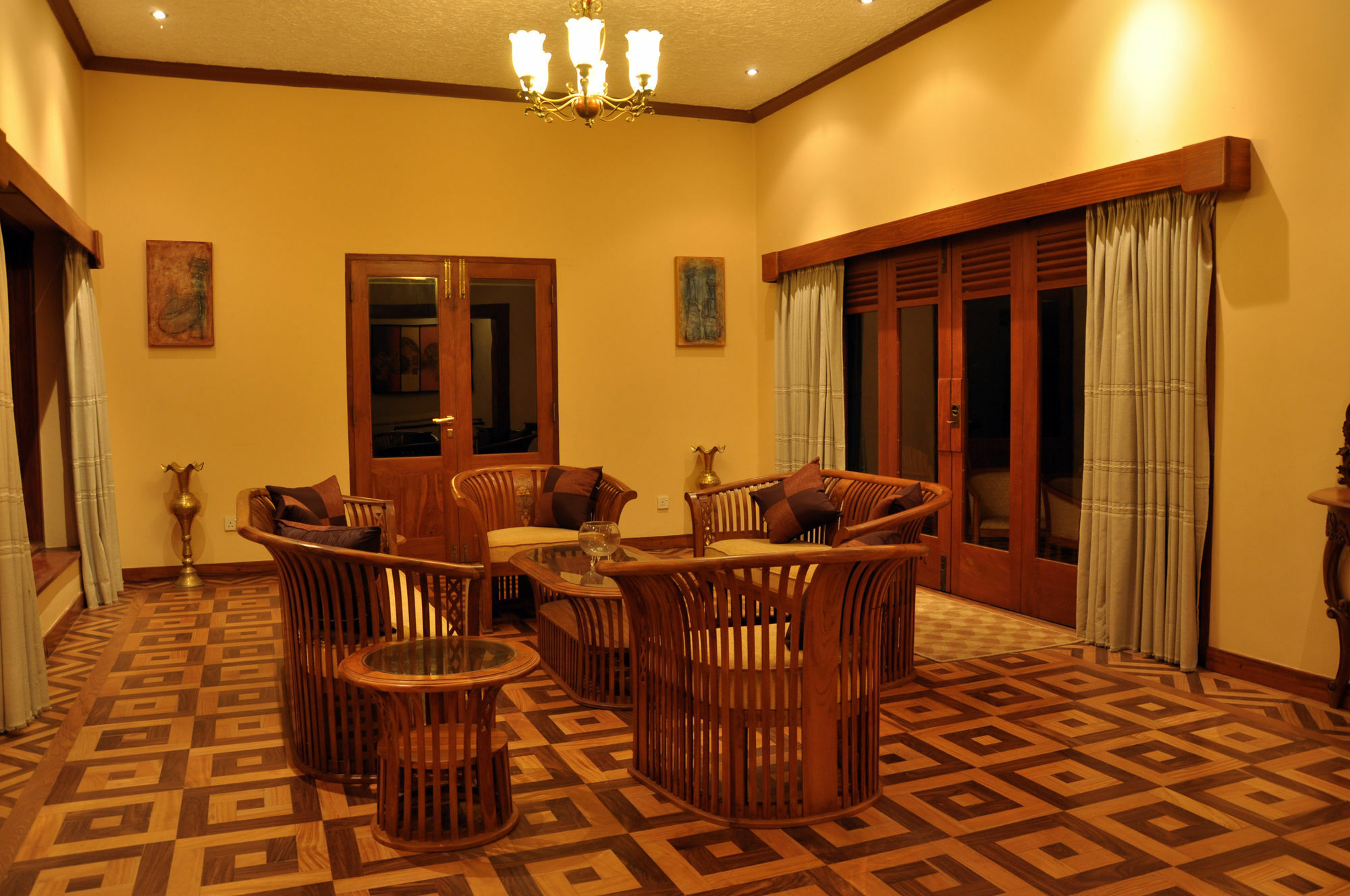 רטנאפורה Serene Villa מראה חיצוני תמונה