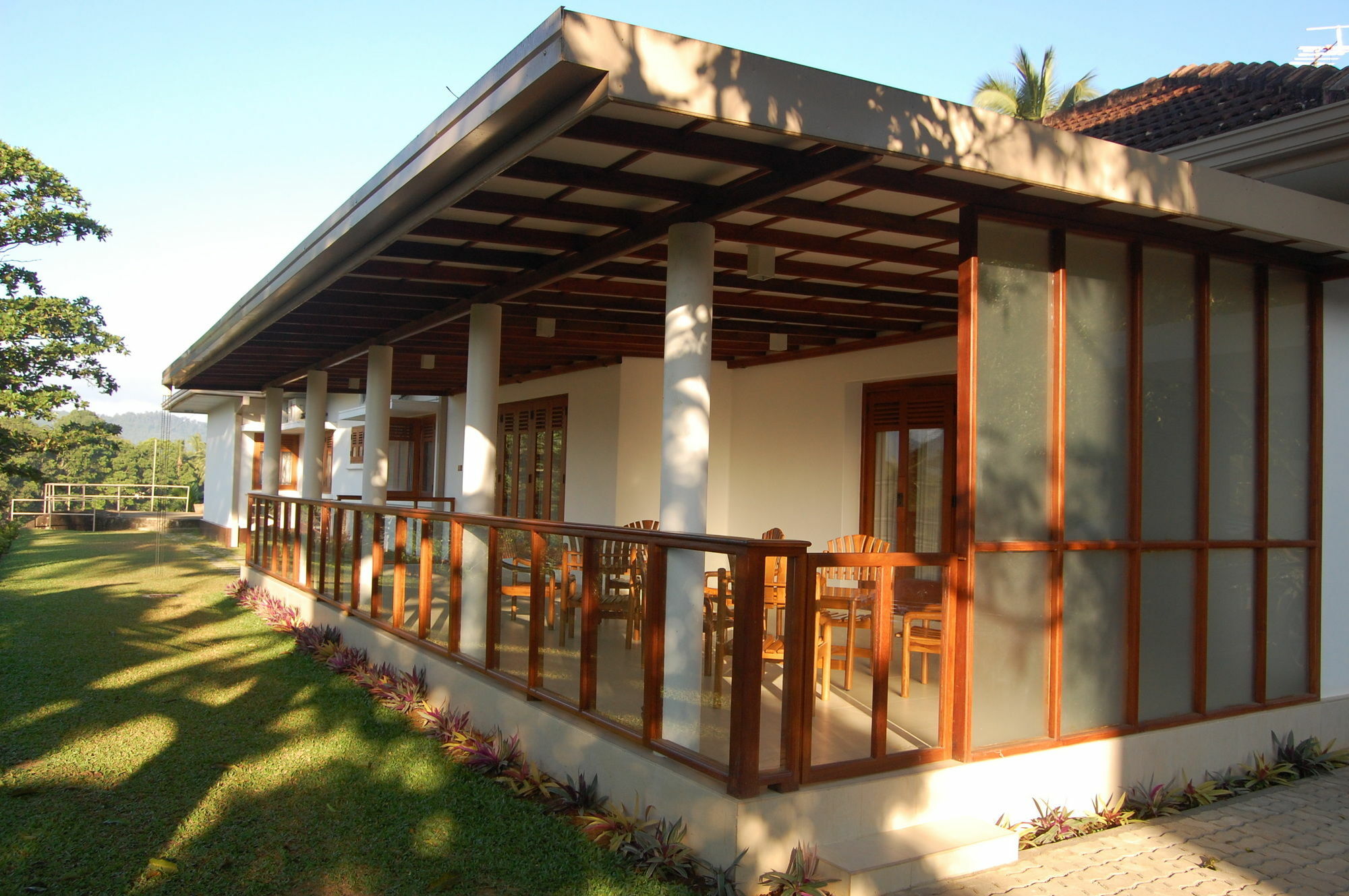 רטנאפורה Serene Villa מראה חיצוני תמונה